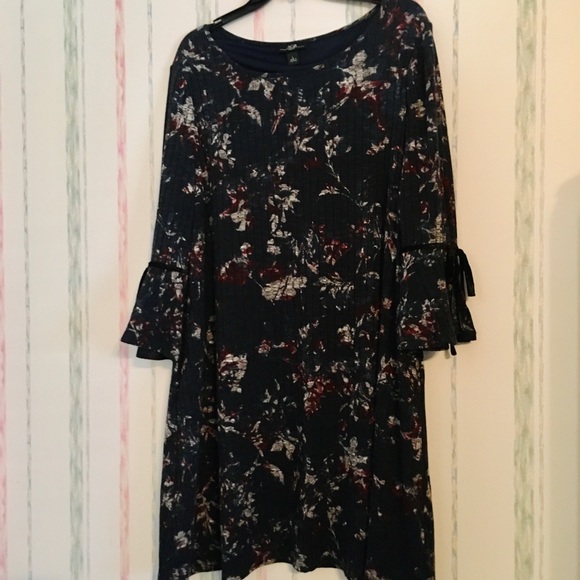 AGB KNEE LENGTH DRESS - Picture 3 of 10
